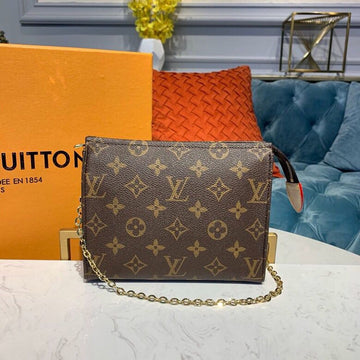Top Quality Toiletry Pouch On Chain Monogram Canvas For Women, WoBags, Shoulder And Crossbody Bags 7.5in/19cm Top Quality M47544