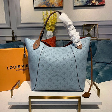 Top Quality Hina MM Bucket Bag Light Blue For Women,  Shoulder And Crossbody Bags 18.1in/46cm Top Quality M52975
