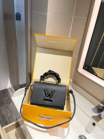 EN - New 1:1 rep  Bags LUV 488