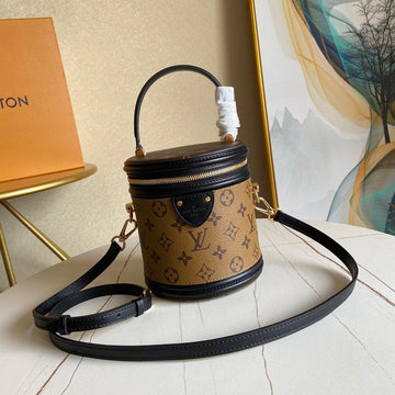 EN - New 1:1 rep  Bags LUV 156