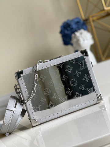 Top Quality Soft Trunk Monogram Canvas For Men, Bags, Shoulder And Crossbody Bags 9.8in/25cm Top Quality