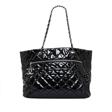 Chanel CC Charm Quilted 1:1 Rep Leather Tote Bag (SHG-Ctv5c8)