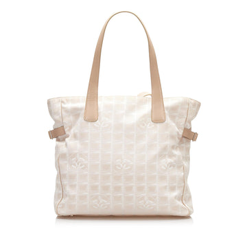 Chanel New Travel Line Tote (SHG-z9jvcG)