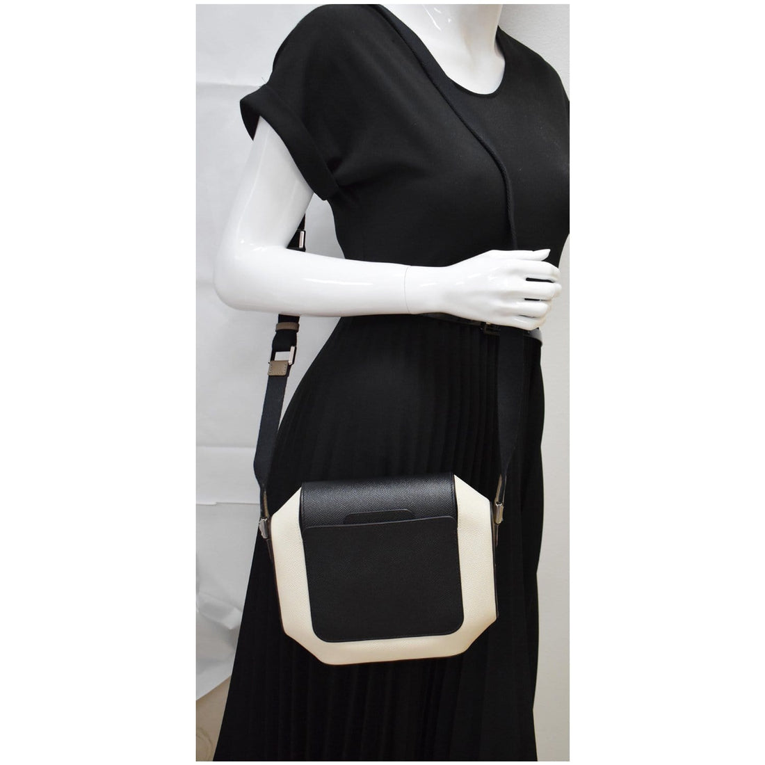 HERMES Octogone 23 Epsom Leather Shoulder Bag Tri-color - 20% OFF