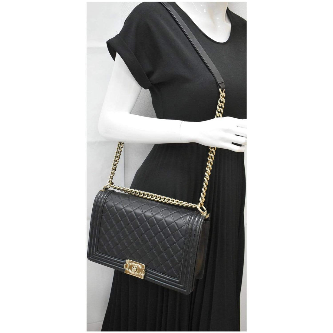 CHANEL Medium Boy Flap Lambskin Leather Shoulder Bag Black