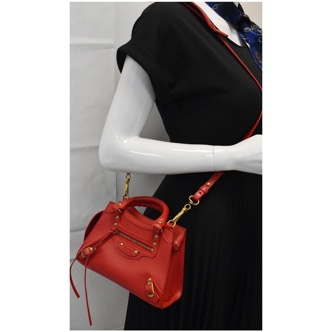 BALENCIAGA Neo Classic City Small Leather Top Handle Shoulder Bag Red - 10% OFF