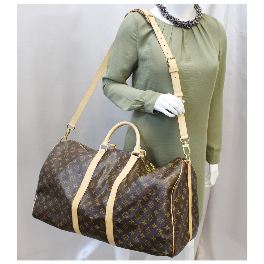 LOUIS VUITTON Keepall Bandouliere 55 Monogram Canvas Travel Bag