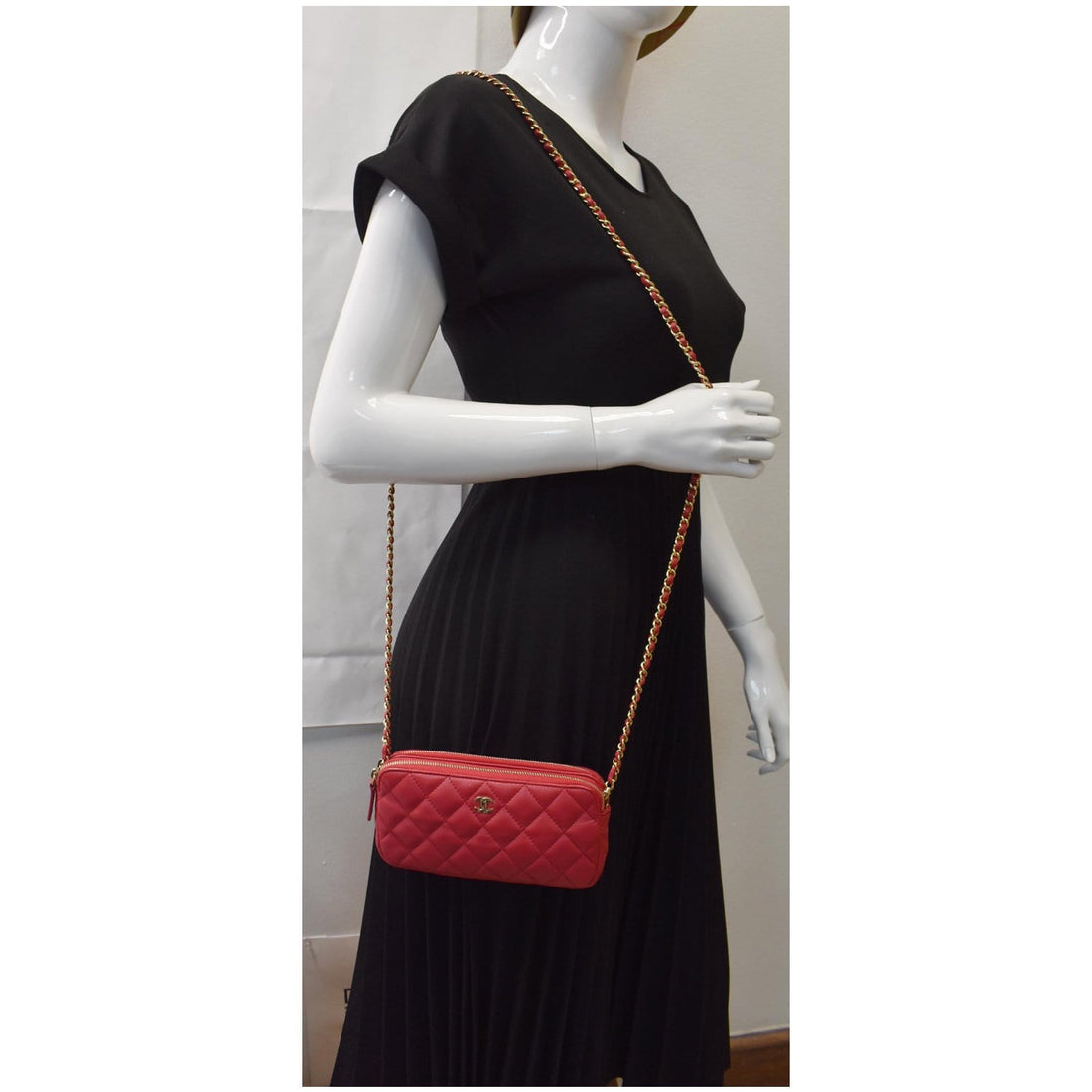 CHANEL Double Zip Wallet On Chain WOC Lambskin Shoulder Bag Red