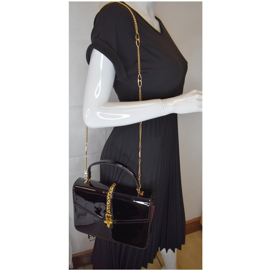 GUCCI Sylvie 1969 Patent Leather Mini Top Handle Bag Black 589478