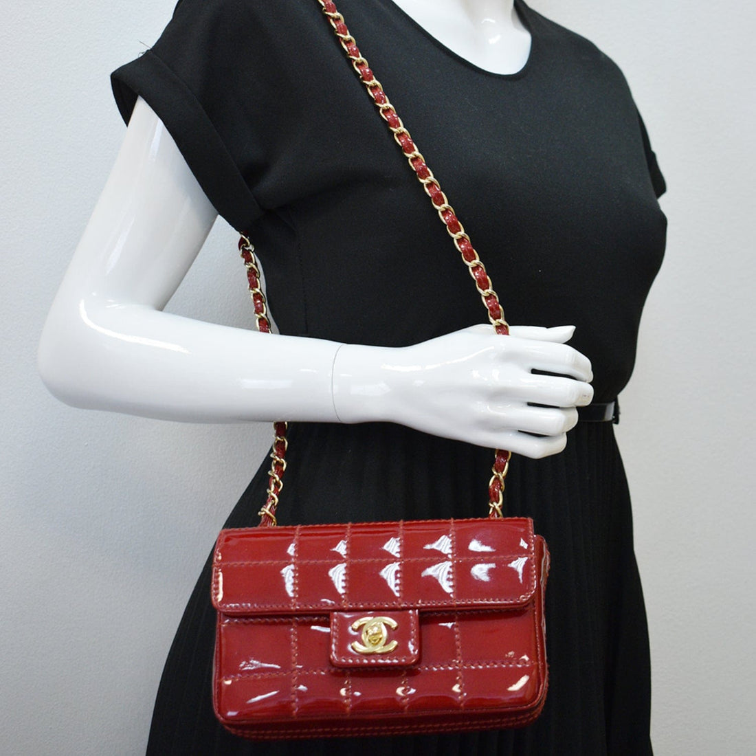 CHANEL Chocolate Bar Small New 1:1 Rep Leather Flap Shoulder Bag Red