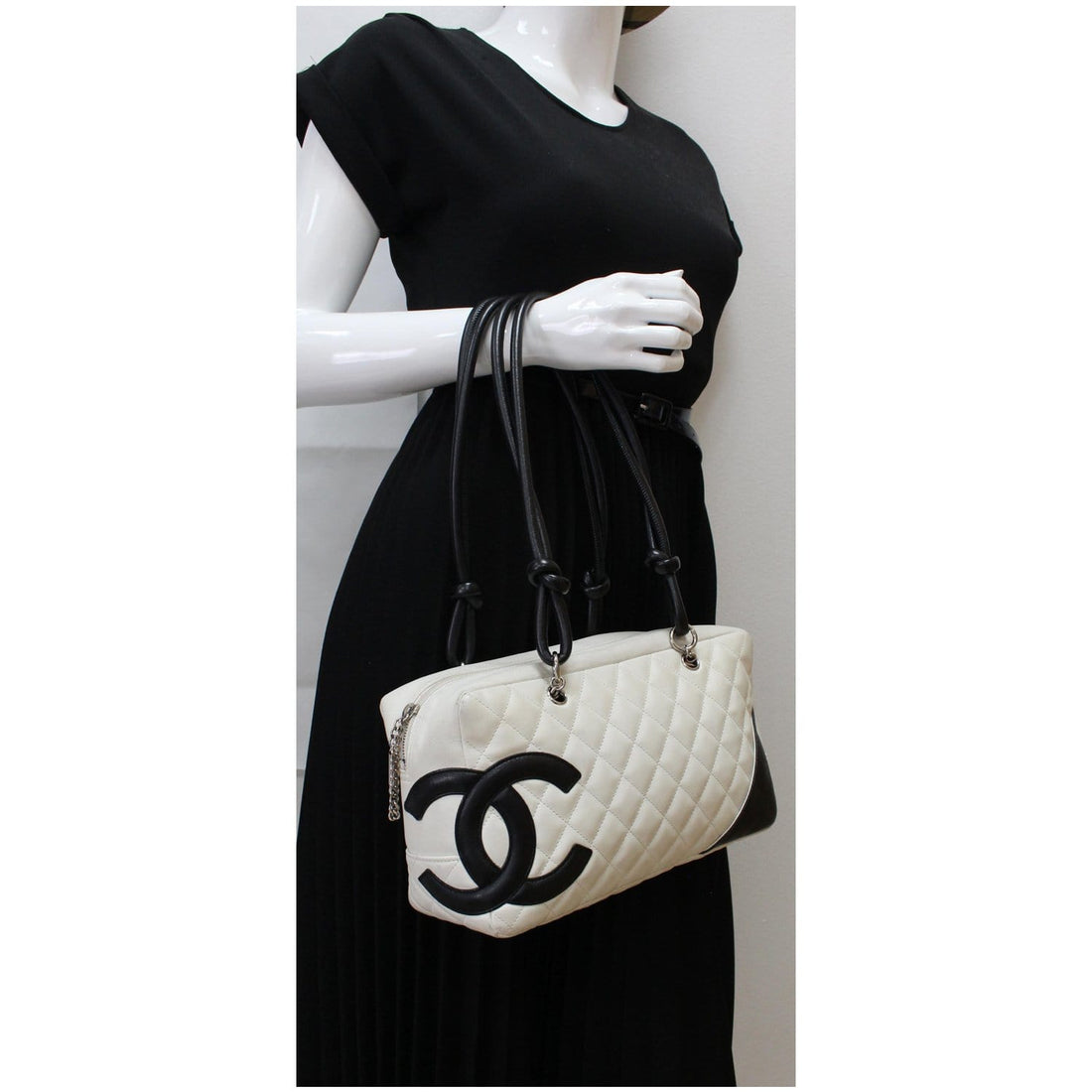 CHANEL Cambon Ligne Quilted Leather Bowler Tote Bag White - 10% OFF