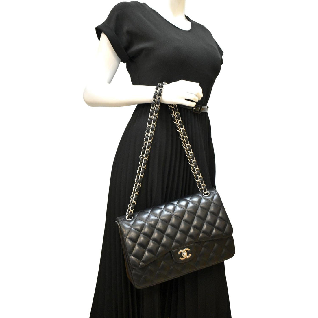CHANEL Jumbo Double Flap  Leather Shoulder Bag Black