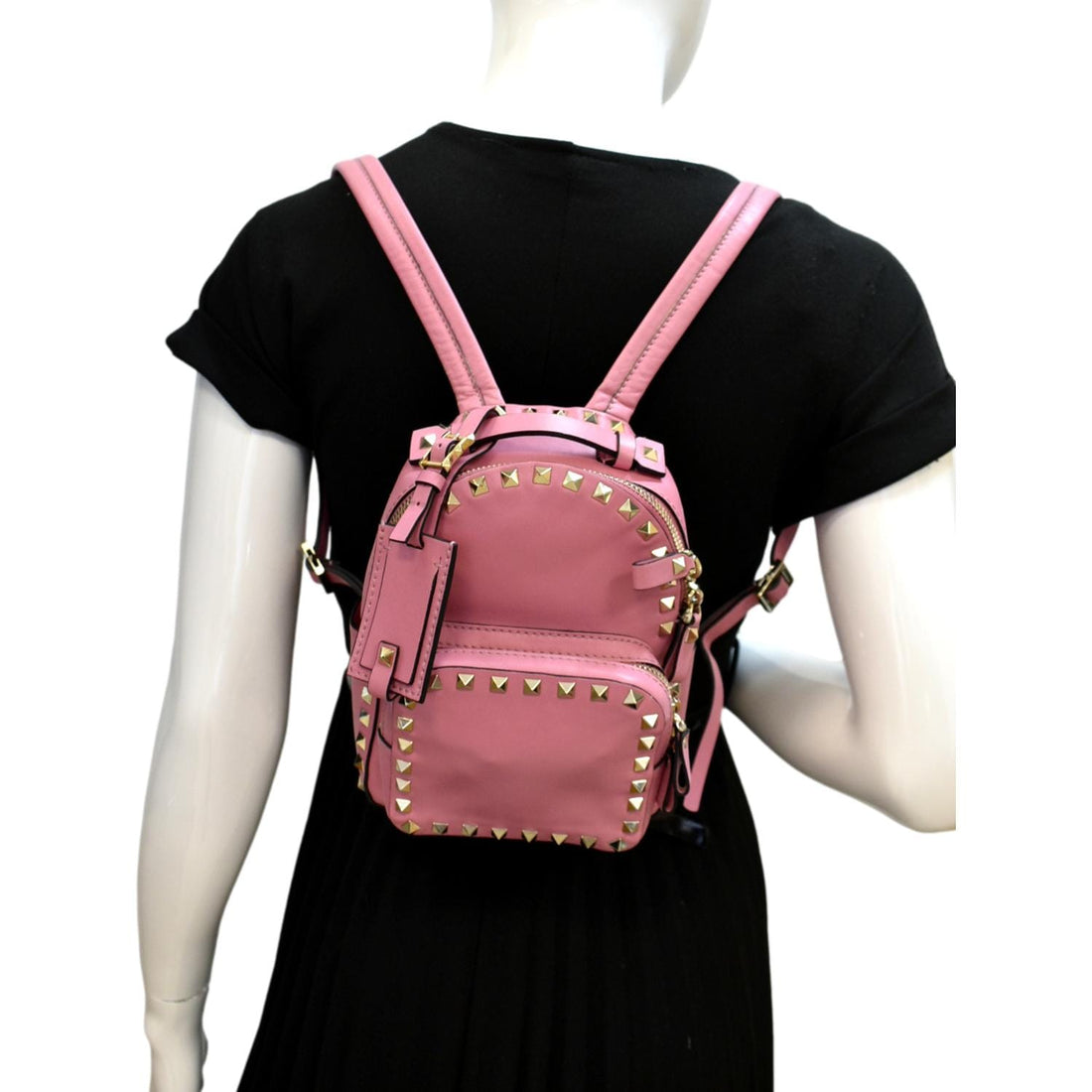 VALENTINO Garavani Rockstud Leather Backpack Pink