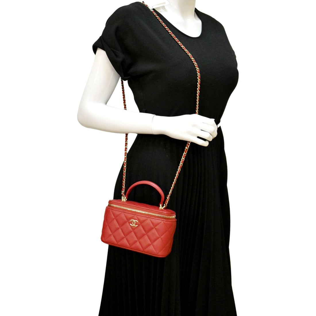 CHANEL Vanity Case Quilted Leather Crossbody Bag Red