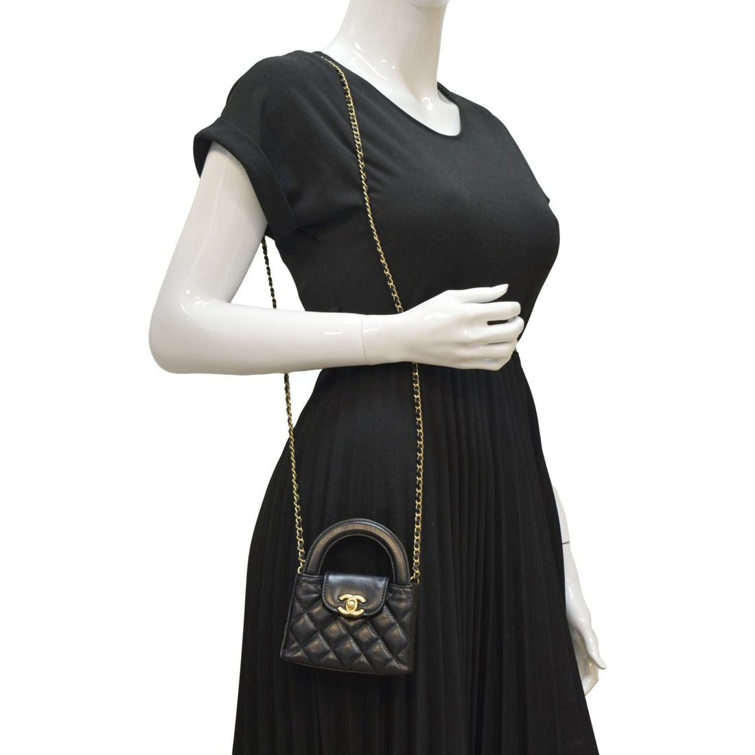 CHANEL AP3435 Kelly Quilted Aged  Leather Shoulder Bag Black