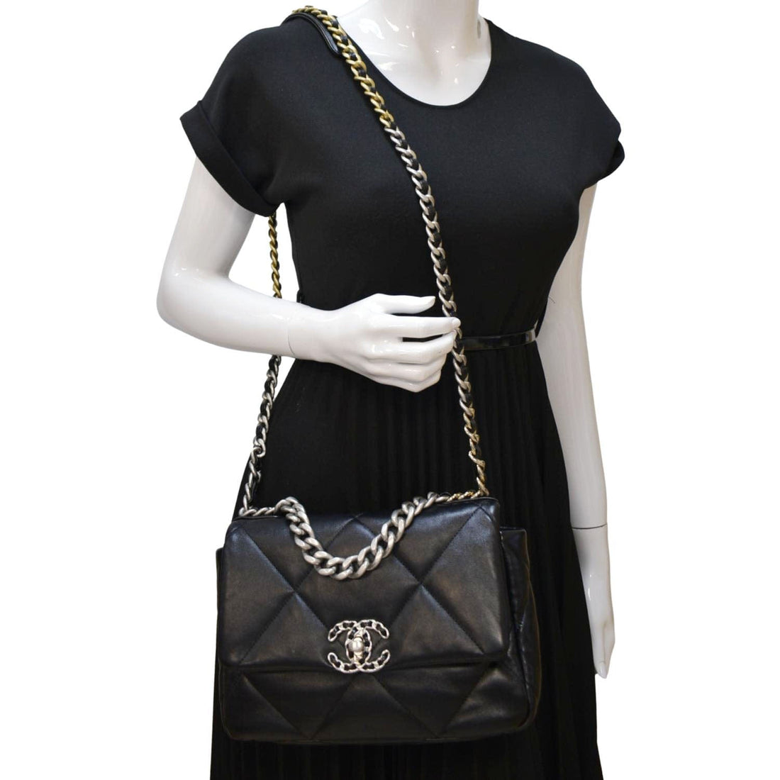 CHANEL 19 Small Flap Quilted  Leather Shoulder Bag Black
