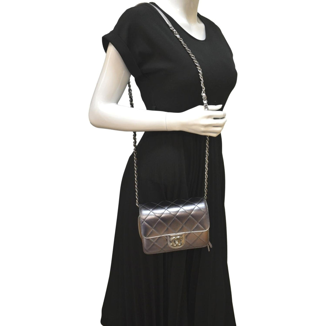 CHANEL Like a Wallet Quilted  Leather Shoulder Bag Gunmetal Metallic