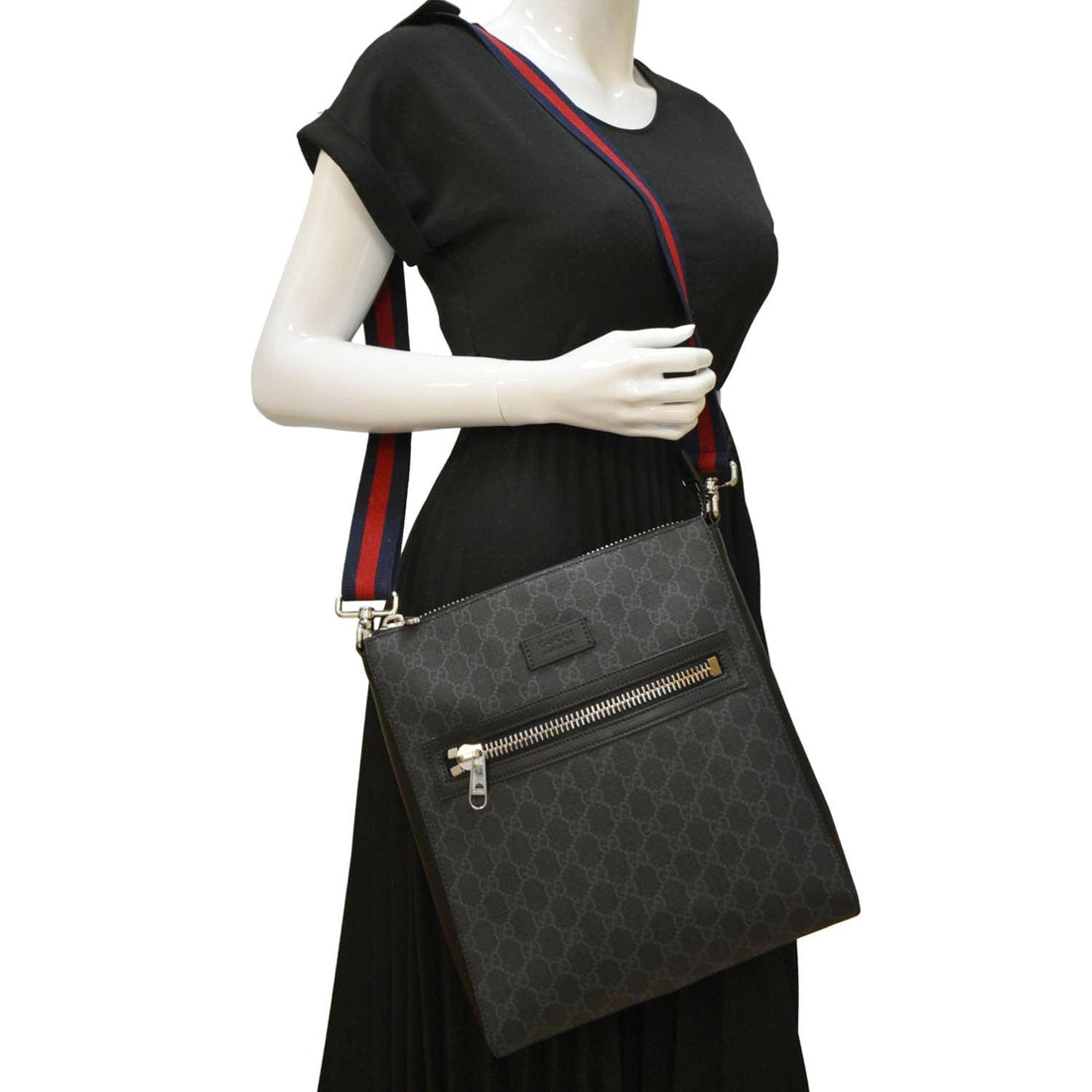 GUCCI GG Supreme Canvas Square Messenger Bag Black 474137