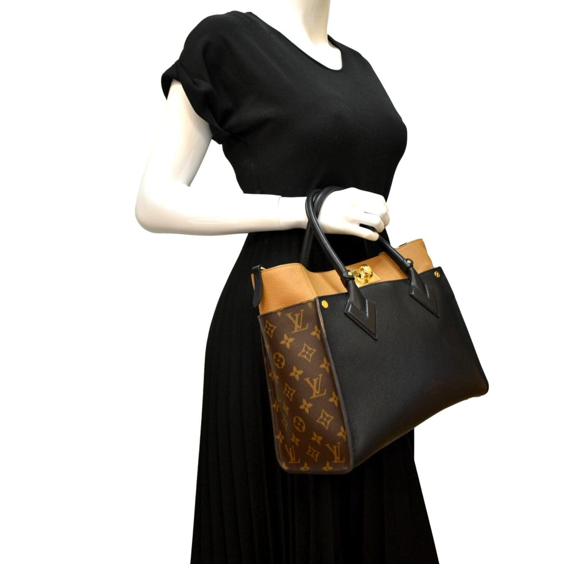 LOUIS VUITTON On My Side MM  Monogram Canvas Shoulder Bag Black
