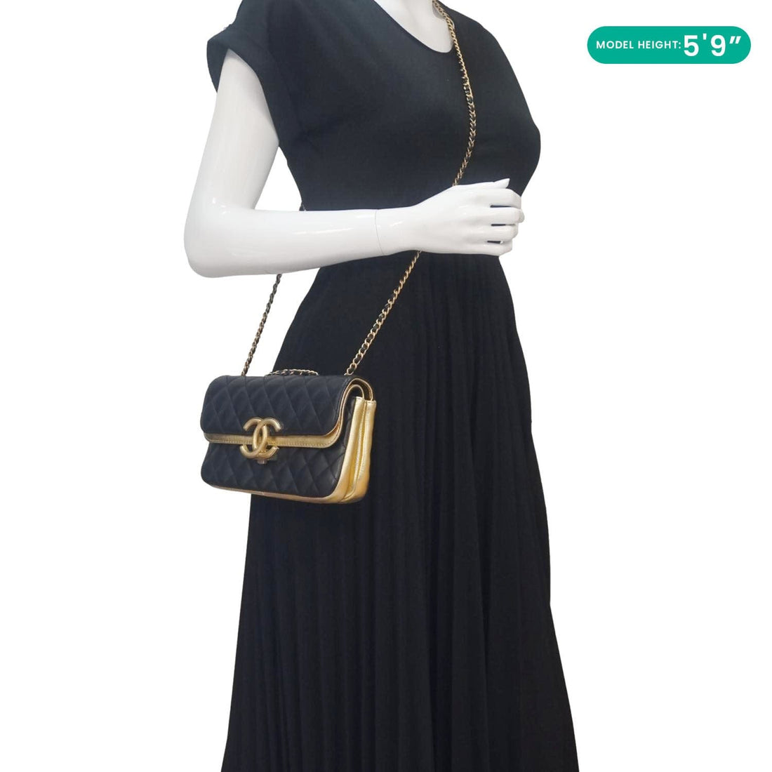 CHANEL CC Chic Double Flap Quilted Leather Shoulder Bag Black