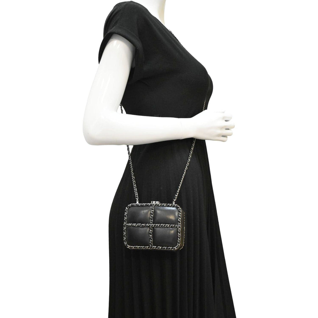 CHANEL Minaudiere Lambskin Leather Chain Clutch Crossbody Black