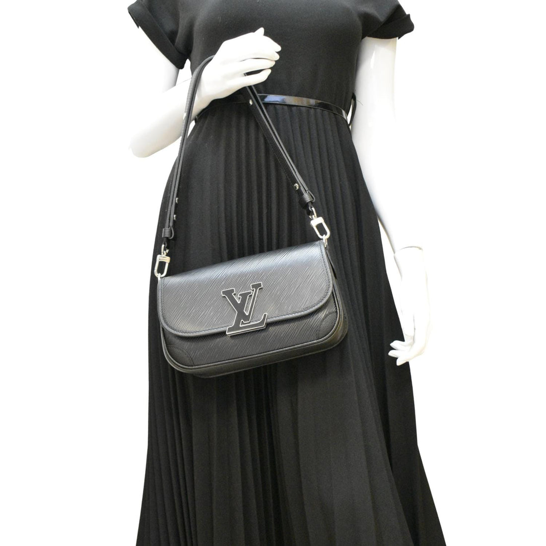 LOUIS VUITTON Buci Epi Grained Leather Shoulder Bag Black
