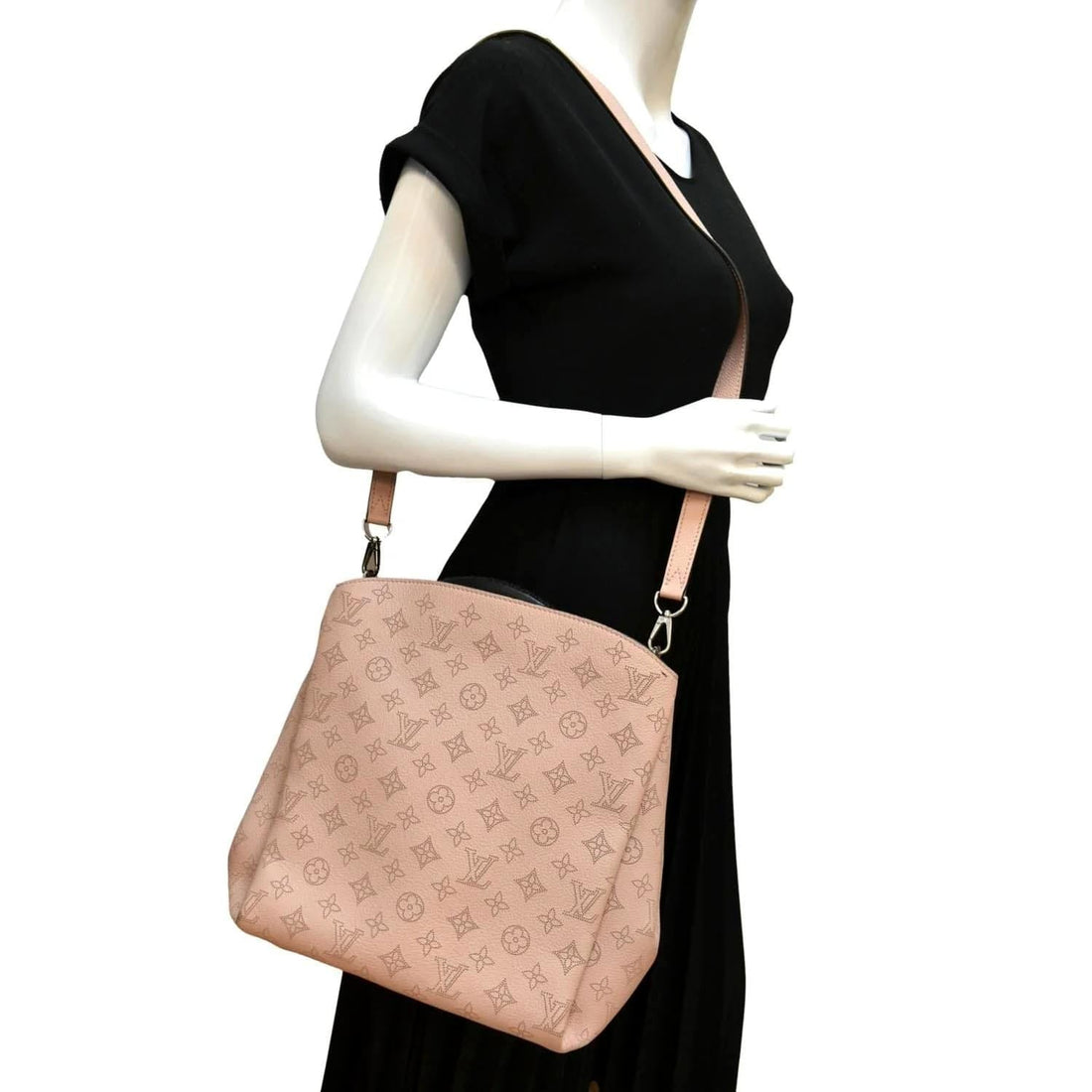 LOUIS VUITTON Babylone Mahina  Leather Satchel Bag Pink