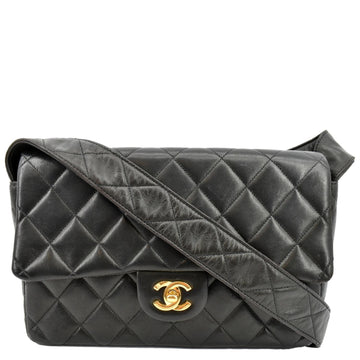 CHANEL  Flap Quilted Leather Shoulder Bag Black