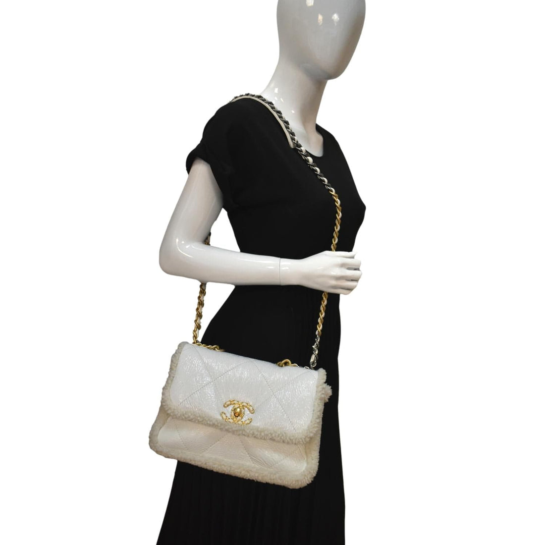 CHANEL 19 Flap Shearling New 1:1 Rep Leather Shoulder Bag White