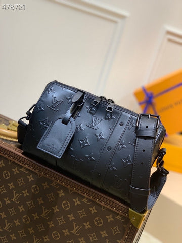 Top Quality Keepall XS Monogram Seal Black For Men, Bags, Shoulder And Crossbody Bags 8.3in/21cm Top Quality M57960