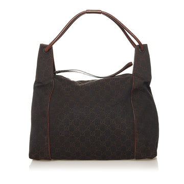 Gucci GG Canvas Shoulder Bag (SHG-35000)