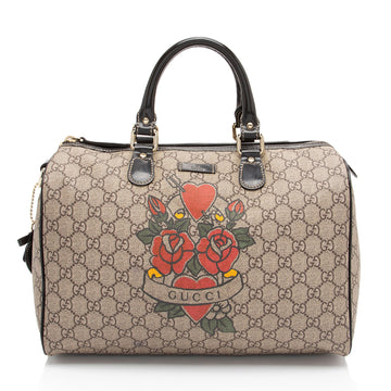 Gucci GG Supreme Tattoo Heart Medium Boston Bag (SHF-CqiJiV)