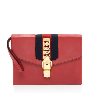 Gucci Leather Sylvie Wristlet (SHF-RDJFQ6)