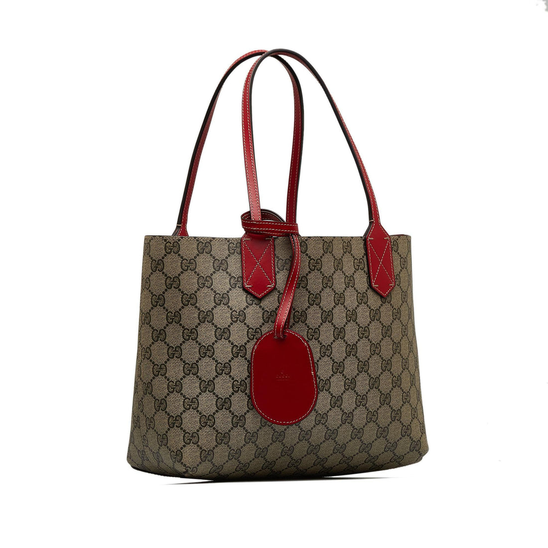 Gucci Small GG Supreme Reversible Tote (SHG-FICivb)