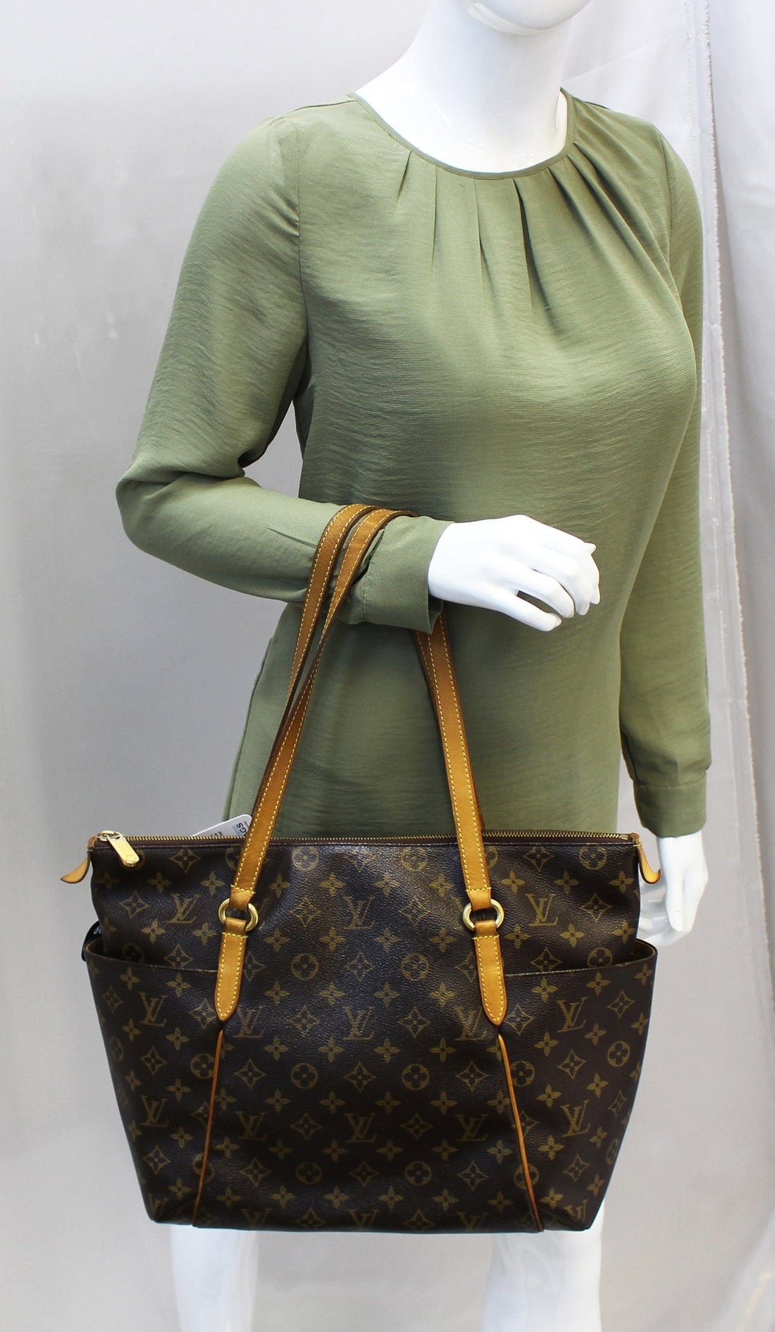 LOUIS VUITTON   Monogram Canvas Totally MM Tote Brown Bag