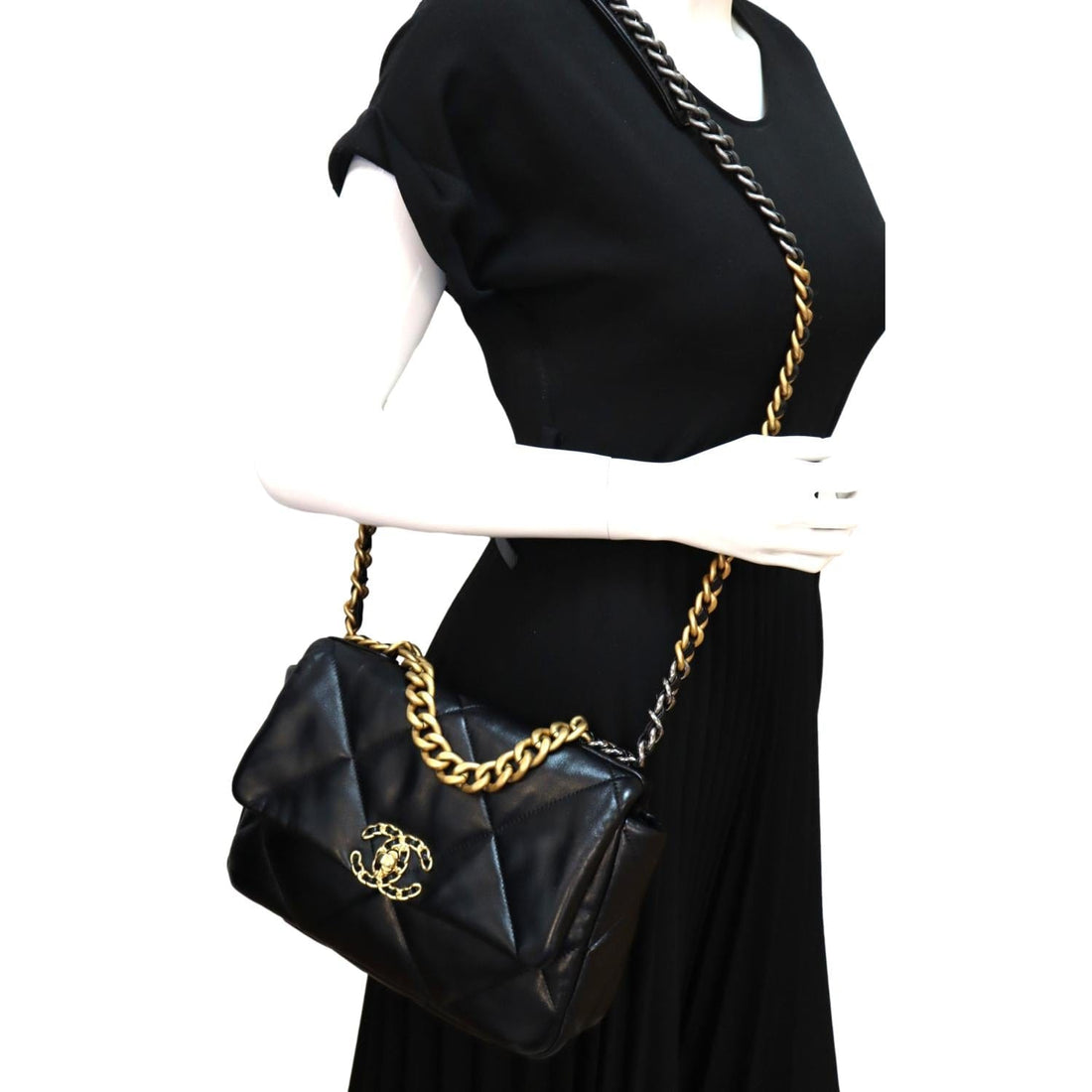 CHANEL 19 Small Flap Quilted  Leather Shoulder Bag Black