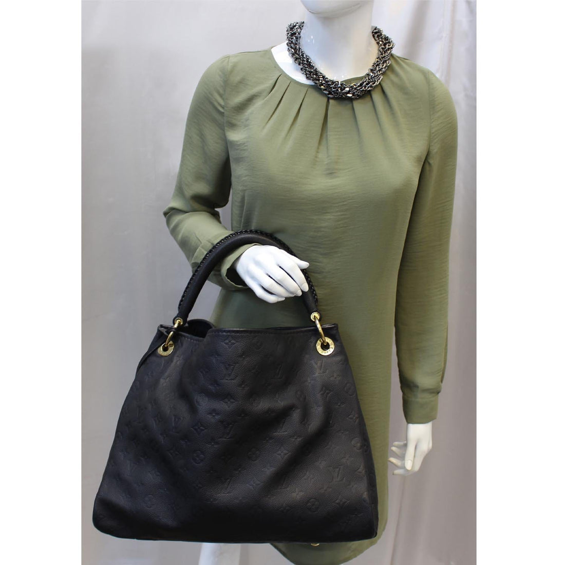 Louis Vuitton Artsy MM Empreinte Monogram Shoulder Bag Noir Black