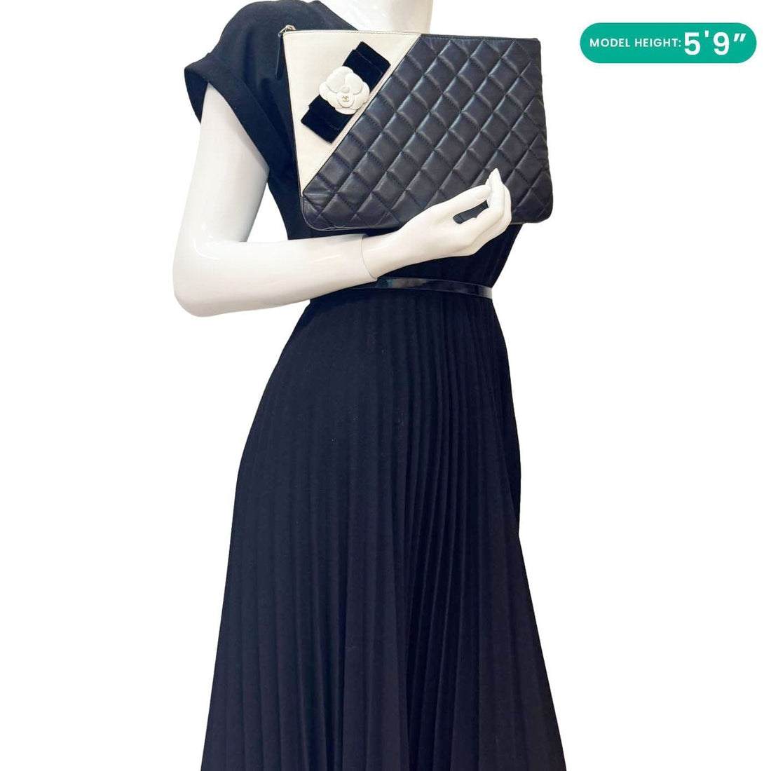 CHANEL Camellia O Case Medium Quilted Leather Clutch Black