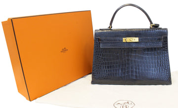 HERMES Kelly Alligator 32 cm Black with Gold Hardware  Bag