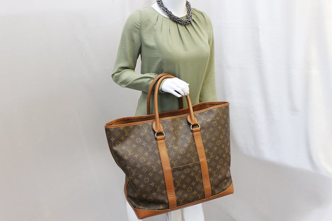 LOUIS VUITTON Monogram Canvas Sac Weekend GM  Tote