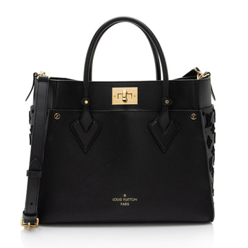 Louis Vuitton Calfskin Tufted Monogram Canvas On My Side MM Tote (SHF-WP5JFh)