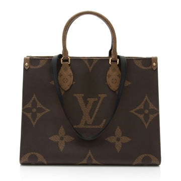 Louis Vuitton Giant Monogram Canvas Onthego MM Tote (SHF-KrVC5o)