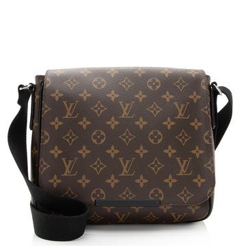 Louis Vuitton Monogram Canvas District PM Messenger Bag (SHF-m1A18g)