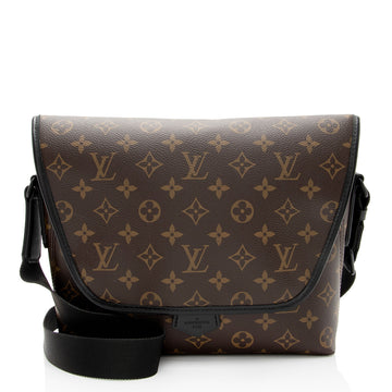 Louis Vuitton Monogram Canvas Macassar Magnetic Messenger Bag (SHF-speCUQ)