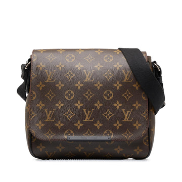 Louis Vuitton Monogram Macassar District PM (SHG-FXJXgs)