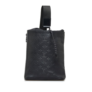 Louis Vuitton Monogram Shadow Chalk (SHG-ryyDnk)