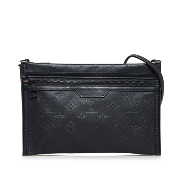 Louis Vuitton Monogram Shadow Double Flat Messenger (SHG-oAMTHv)