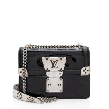 Louis Vuitton Monogram Vernis LV Wynwood Shoulder Bag (SHF-7bBUZJ)