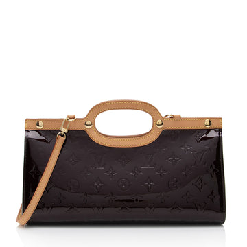 Louis Vuitton Monogram Vernis Roxbury Drive Clutch (SHF-bnVJtW)