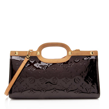 Louis Vuitton Monogram Vernis Roxbury Drive Clutch